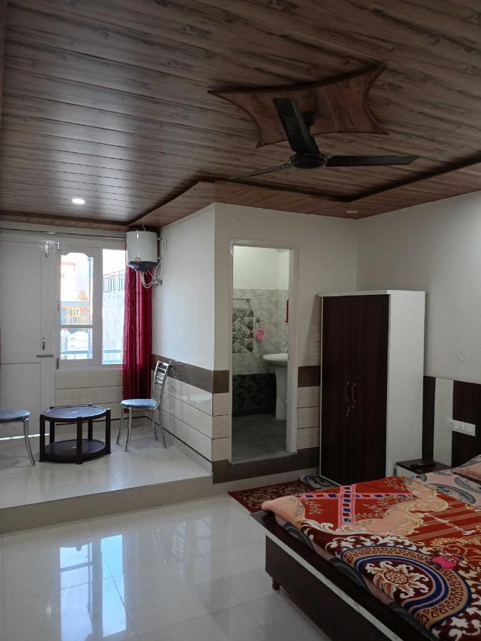 Hotel O Parmar Palace Mandi Kültér fotó